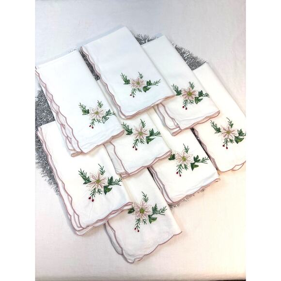 Vintage Christmas Napkins Poinsettia Design Mauve Scalloped Edge Set of Eight - Picture 2 of 6